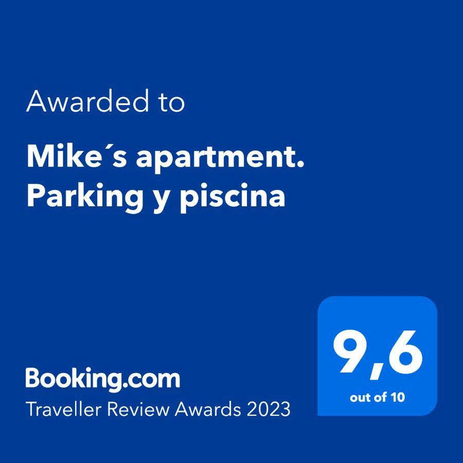 Mike´s apartment. Parking y piscina Granada Bagian luar foto